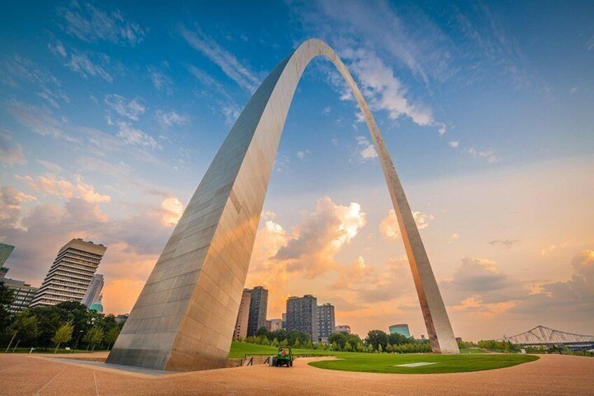 St. Louis & Gateway Arch NP Self Guided Walk & Drive Audio Tour 3