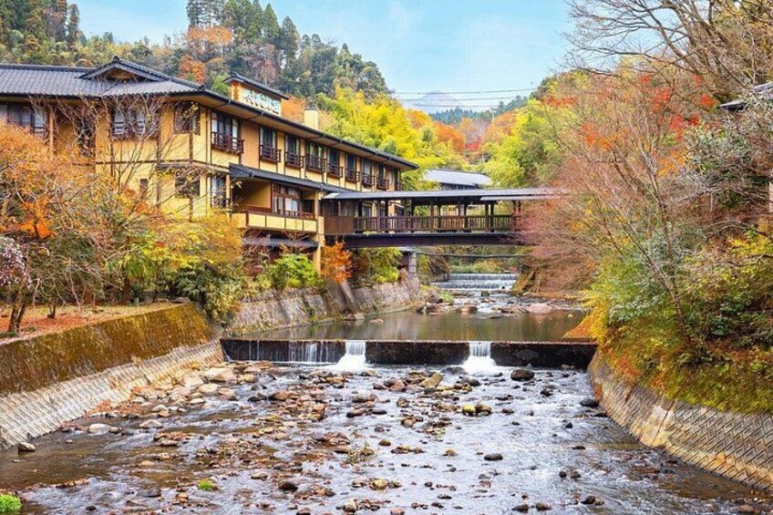 Kyushu: Southern Aso Railway,Aso Vocano, Grassland,Onsen Day Tour 2