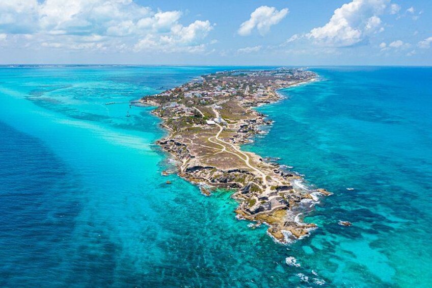 Catamaran Isla Mujeres Drinks and Lunch Party 5