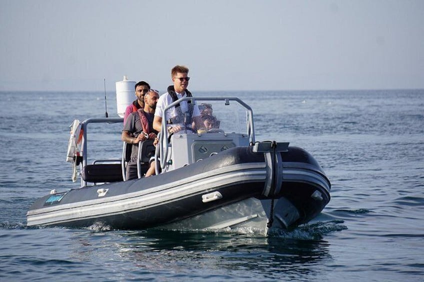 Private Coastal Boat Tour in Torquay 3
