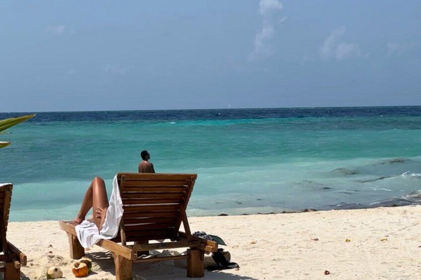Maldives Escape: 4 Days of Beach and Relaxation 1