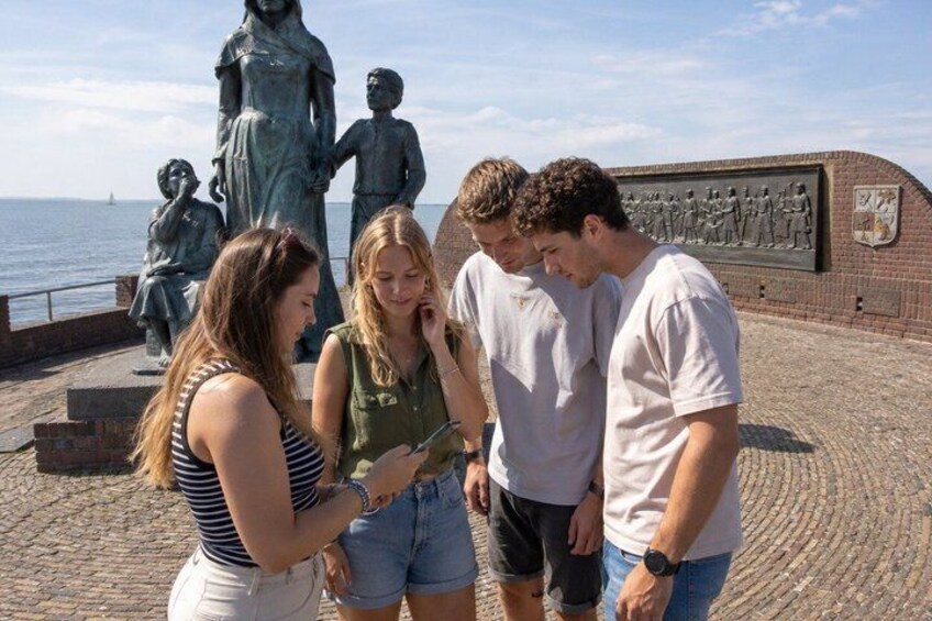 Self-Guided Secrets of Urk Exploration Activity Game Tour 5