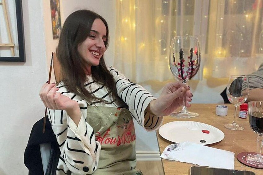 Wine Glass Painting - DIY The Perfect gift 2