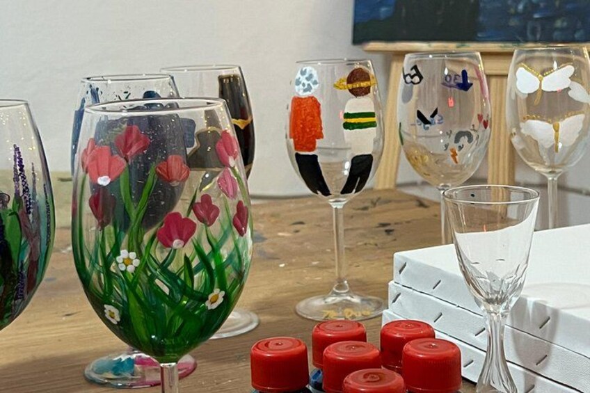 Wine Glass Painting - DIY The Perfect gift 5
