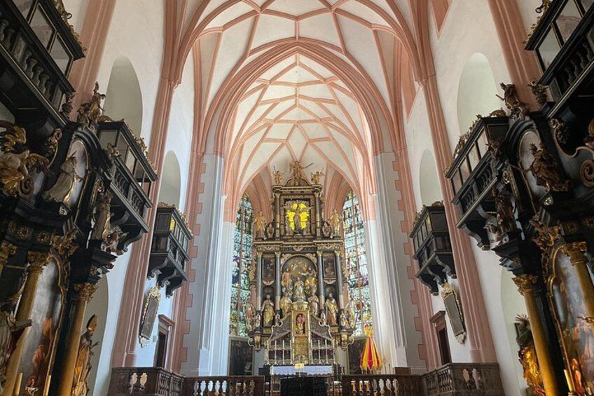 Inside the famous wedding church in Mondsee, one of the most iconic filming locations in Austria’s Lake District. 3