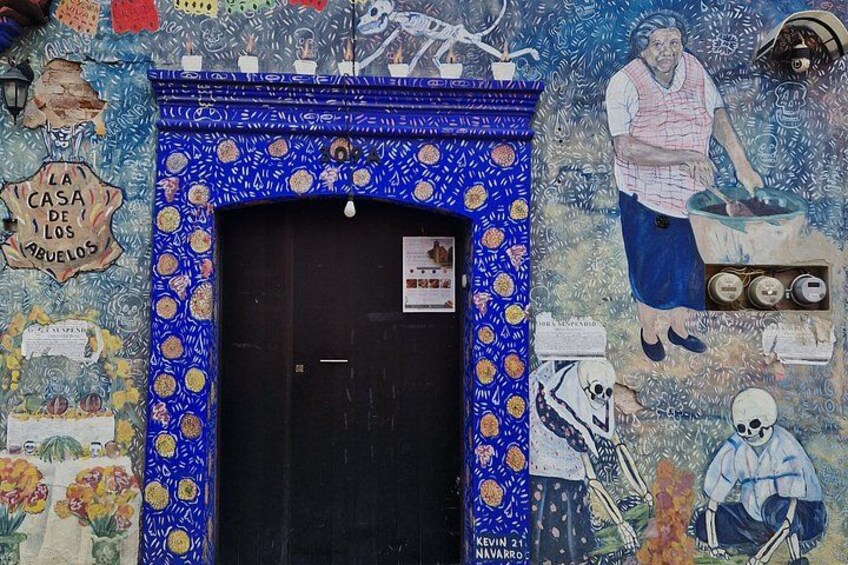 Street Art Tour With An Artist in Oaxaca 3