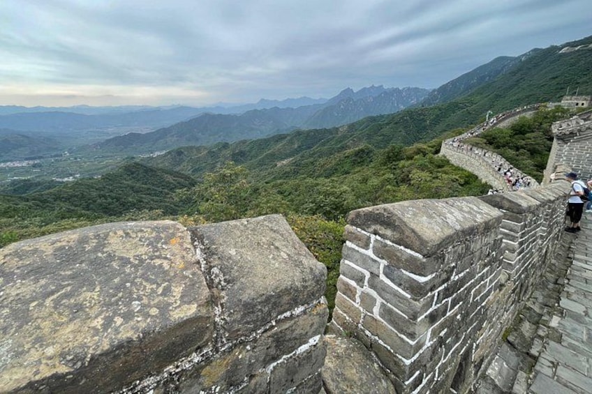 Take Bullet Train to visit Badaling Great Wall with guide ticket. 2