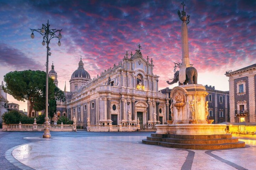 Catania Walking Tour with Audio and Written Guide by a Local 3