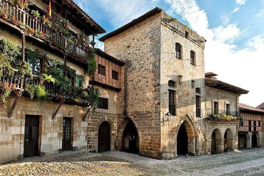 Santander: The Caprice of Gaudí, Santillana and Redwood Forest 3