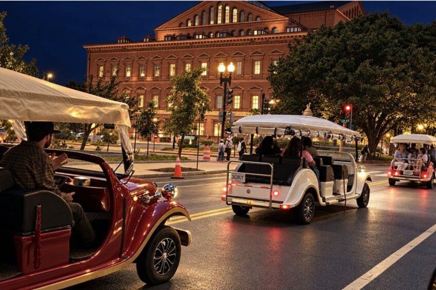 Washington DC's Monuments & US History Guided E-Cart Tour 4