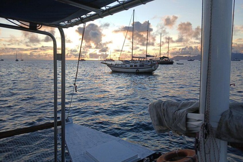 Sunset sailing trip on the Lagoon of Tahiti 2