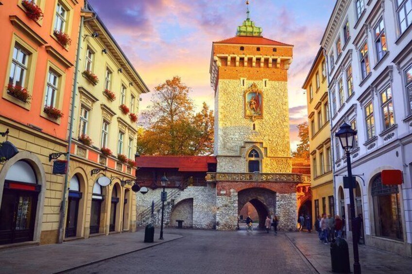 Krakow Scavenger Hunt & Highlights Self-Guided Walking Tour 3