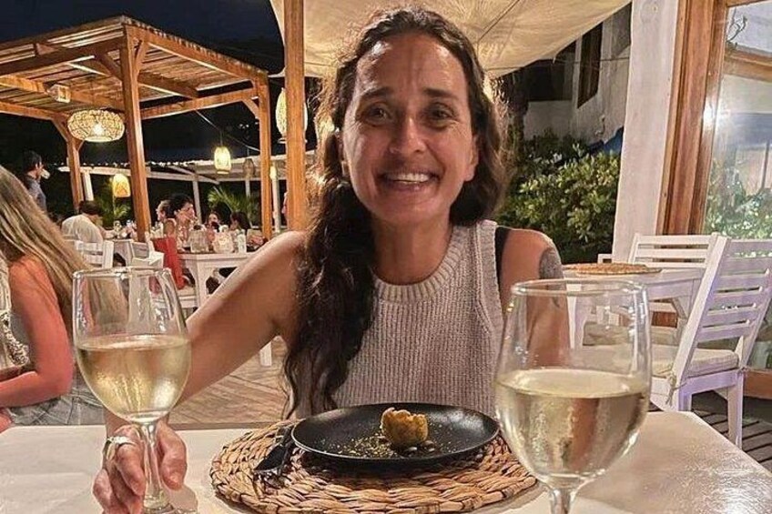 Cristina Ahassi, anthropologist and pioneer in gastronomic tours in the Galapagos Islands. 1