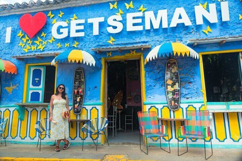 Photographic Walking Tour of the Getsemani neighborhood 1
