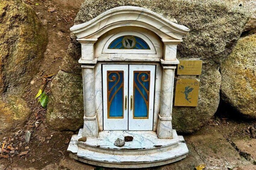 Brisbane Tiny Doors & Hidden Gems: Official Street Art Walk 4