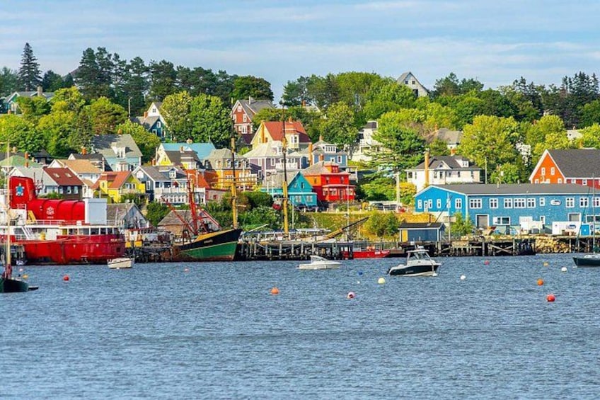 Peggy's Cove, Mohane Bay and Lunenburg 5hrs private tour. 4