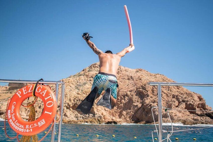 Cabo Snorkeling & Sailing Adventure with Open Bar 4