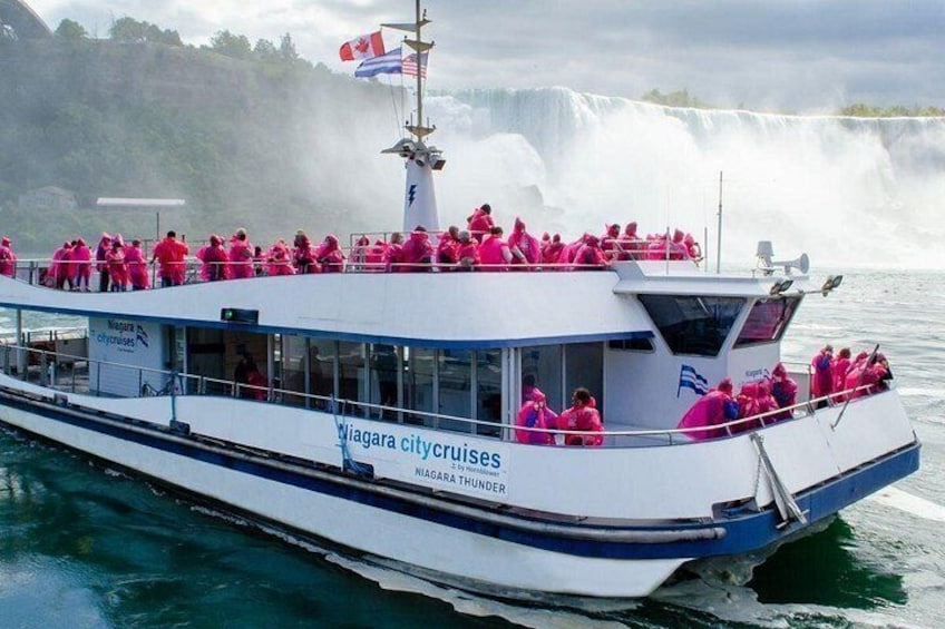 Niagara Falls Canada Guided Walking Tour With Boat Cruise 1