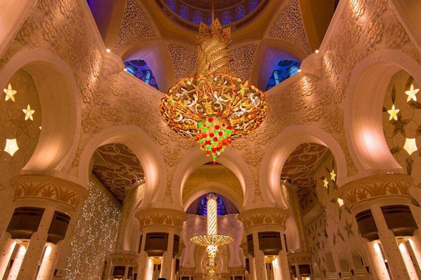 Sheikh Zayed Grand Mosque, Abu Dhabi Walking Tour with Audioguide 3