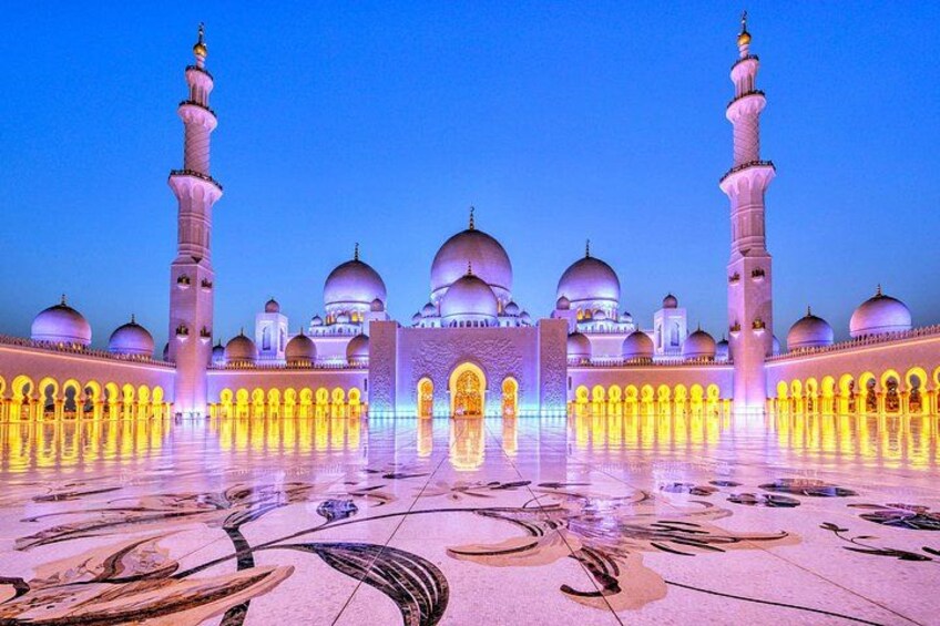 Sheikh Zayed Grand Mosque, Abu Dhabi Walking Tour with Audioguide 5