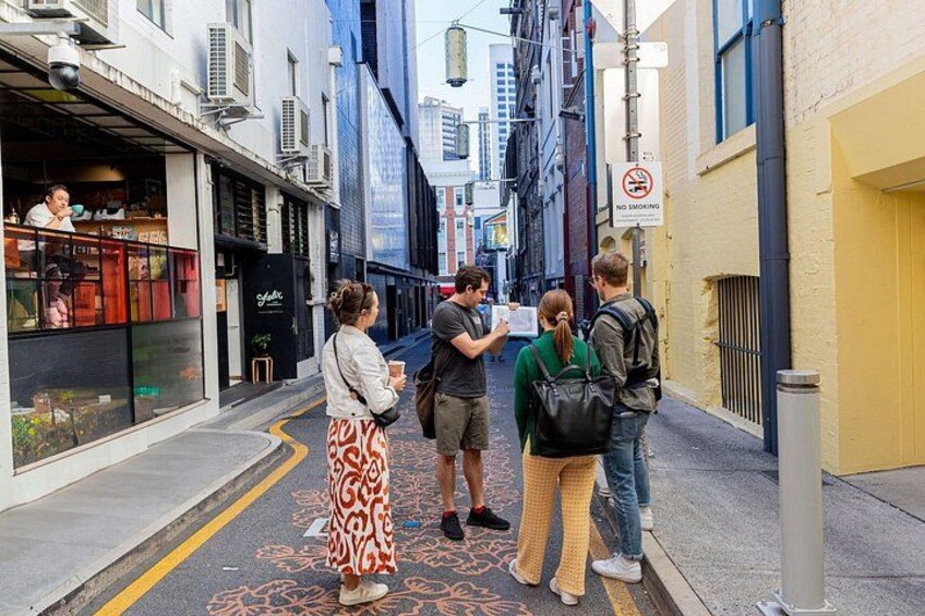 Explore hidden laneways filled with bars and art 5