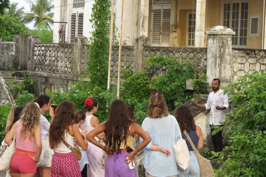 "Visit to the Dutch Commander's Residence." 4