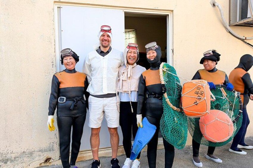 Jeju WestSouth Day Tour: Haenyeo Experience, Mt. Halla & UNESCO 3