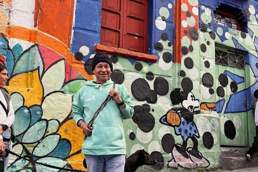 Private Walk in the Streets of Bogotá 5