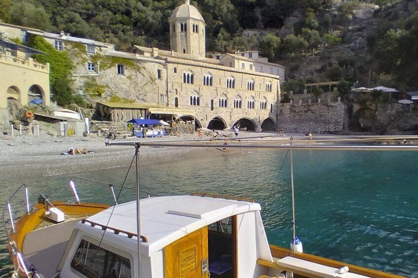 Private boat tour in the Tigullio and in the Portofino area 2