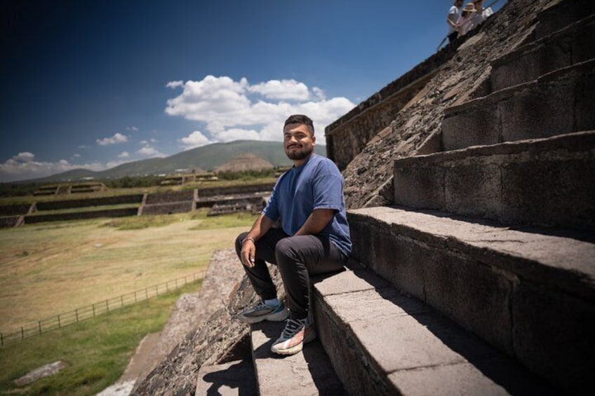 Teotihuacan 3 Pyramids Tour + Hotel Pick Up + Lunch at La Gruta 4