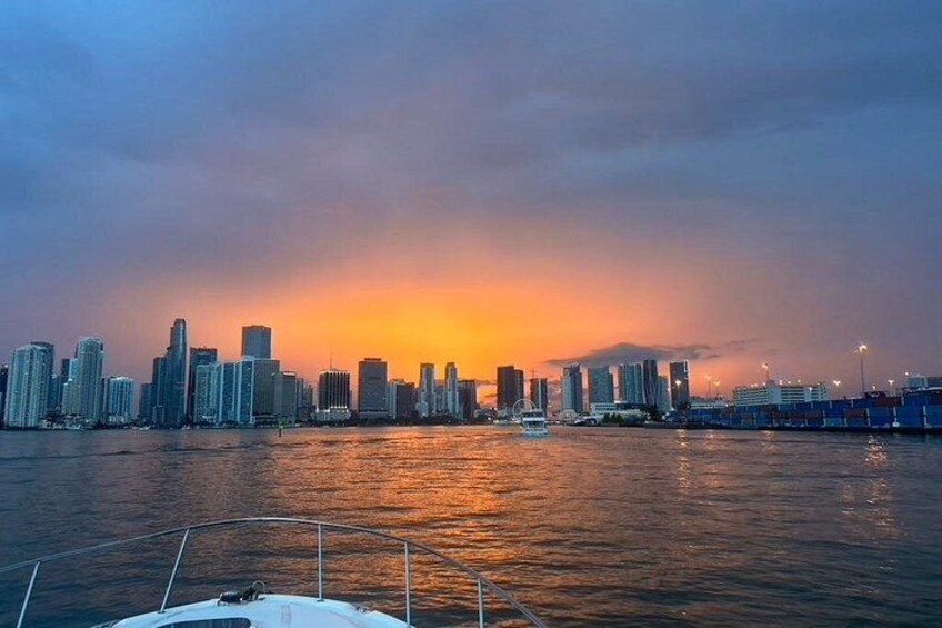 2 Hour Serenity and Scenery Yacht Cruise Miami 3