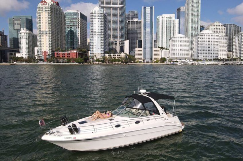 2 Hour Serenity and Scenery Yacht Cruise Miami 1