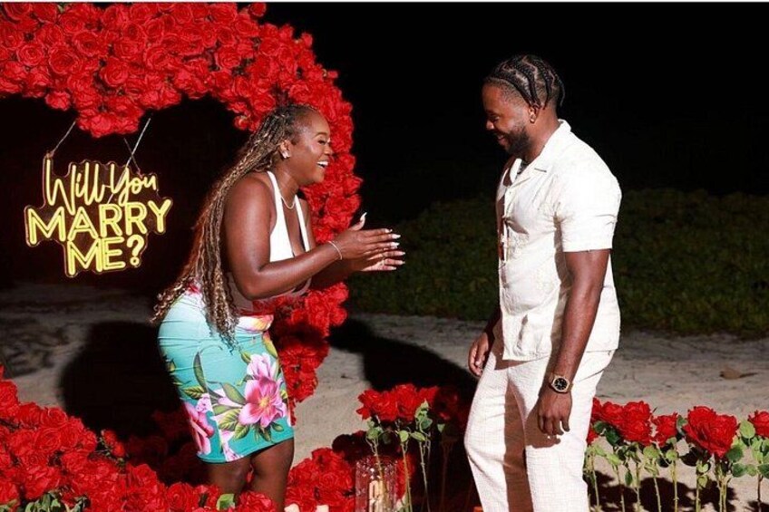 Surprise wedding Proposal with professional photographer 2