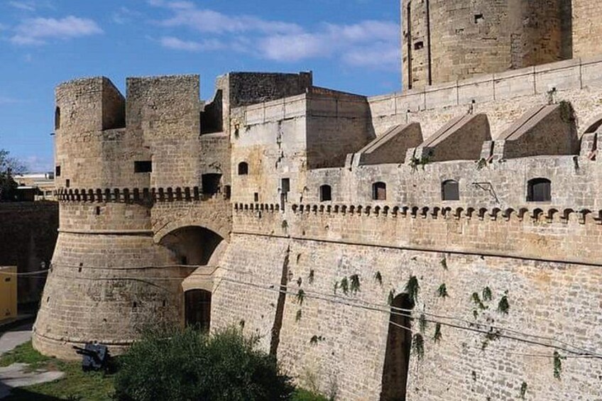 Brindisi Walking Tour with Audio and Written Guide by a Local 2