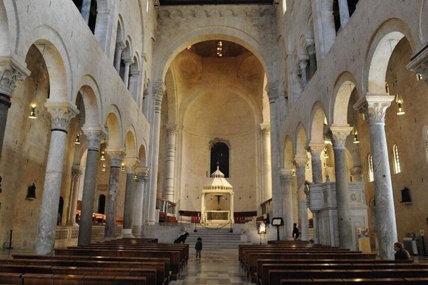 Bari Walking Tour with Audio and Written Guide by a Local 2