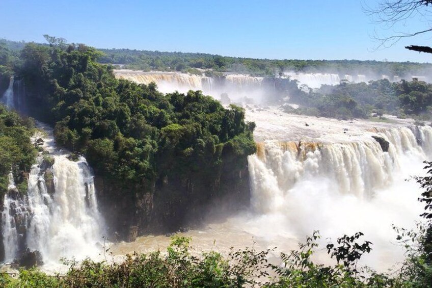 PRIVATE - iguazu falls in 1 day Brazil + Argentina + boat option 2