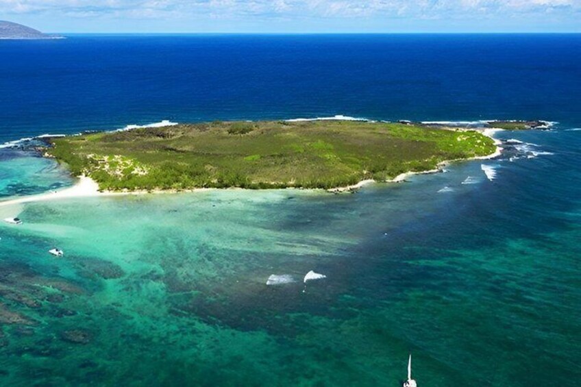 Ilot Gabriel Catamaran Cruise in Mauritius 3
