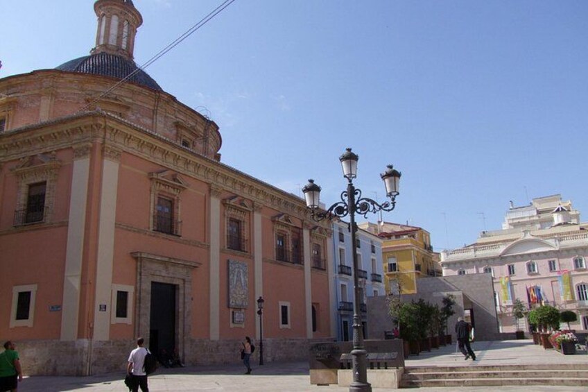 Almoina square 3