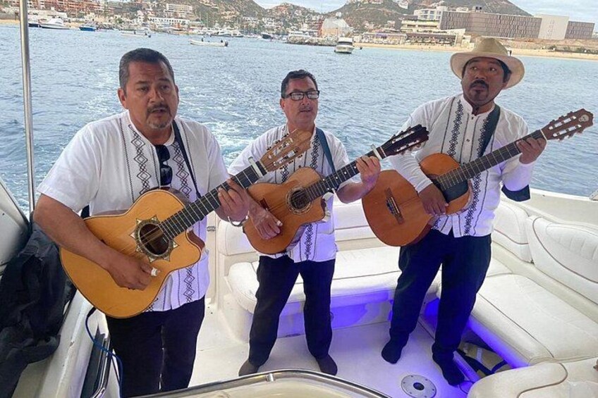 Private Cabo Sunset Yacht Tour: Dinner, Drinks & Arch 1-20 ppl 1