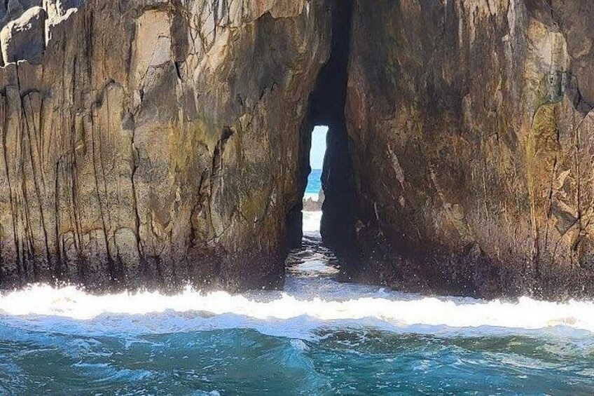 Private Cabo Sunset Yacht Tour: Dinner, Drinks & Arch 1-20 ppl 2