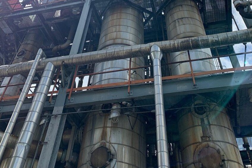 Industrial chimneys and piping. 4
