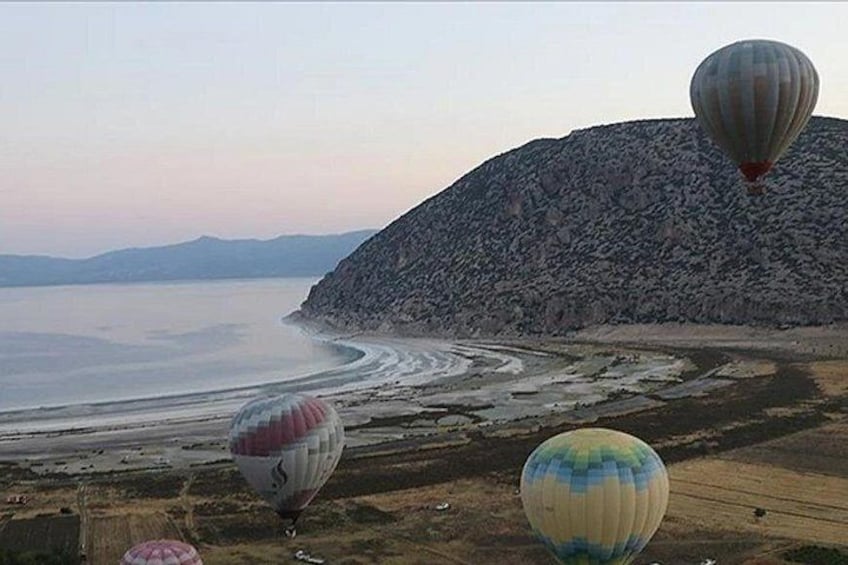 Salda Lake and Hot Air Balloon Tour in Salda 3