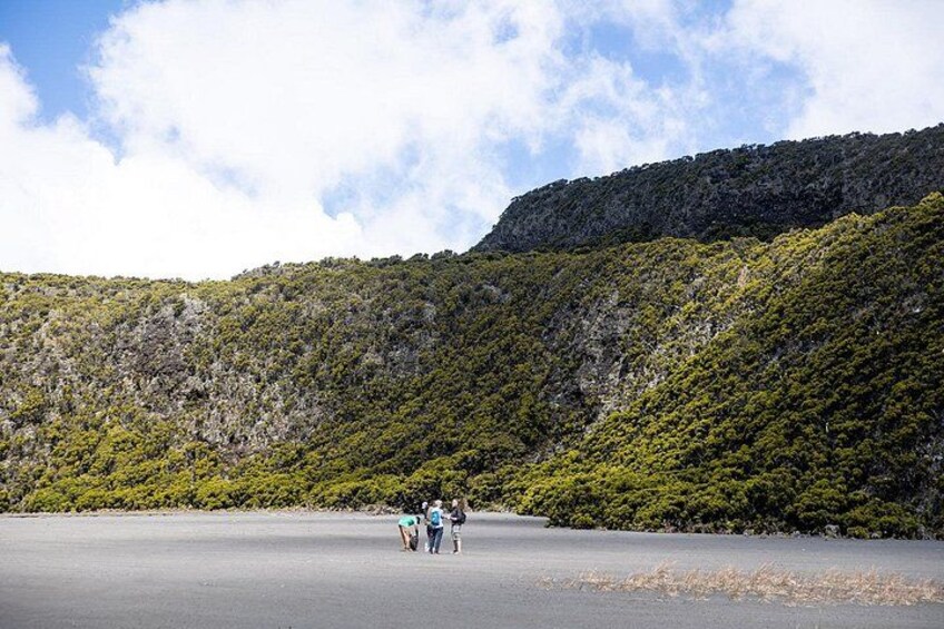 Karthala Volcano Hike Tour 4