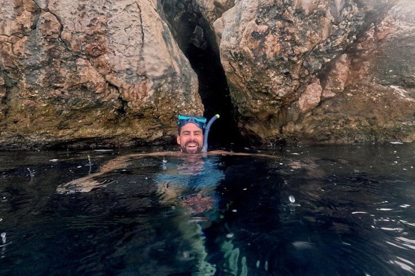 Makarska: 3-Island Speedboat Tour with Cave and Blue Lagoon 4