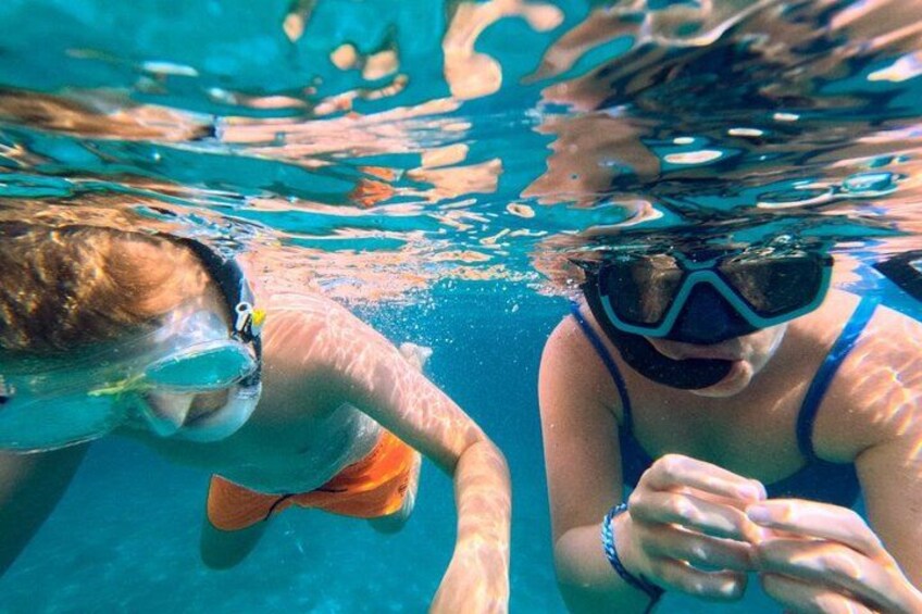 Makarska: 3-Island Speedboat Tour with Cave and Blue Lagoon 4