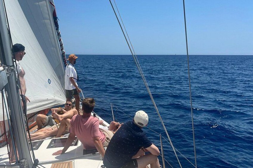 Mallorca: Private sailing tour with drinks & tapas 4