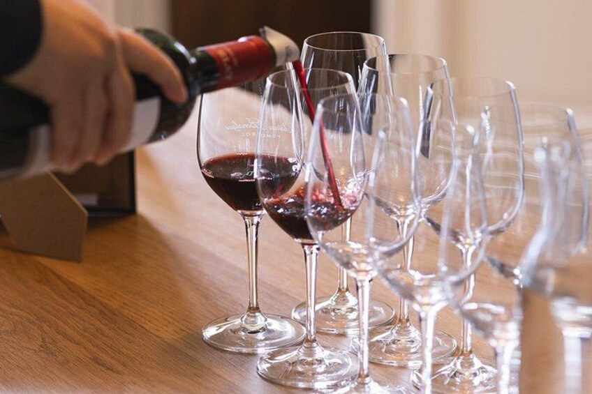 Saint-Émilion & Pomerol Wine Tour: Tastings, Lunch & WSET Guide 4