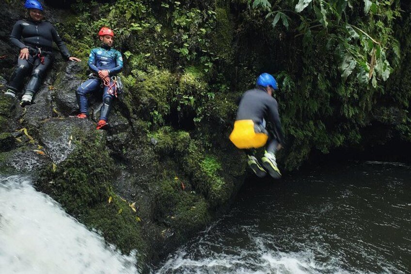 São Miguel : Level 1 Canyoning in Ribeira dos Caldeirões, Azores 2