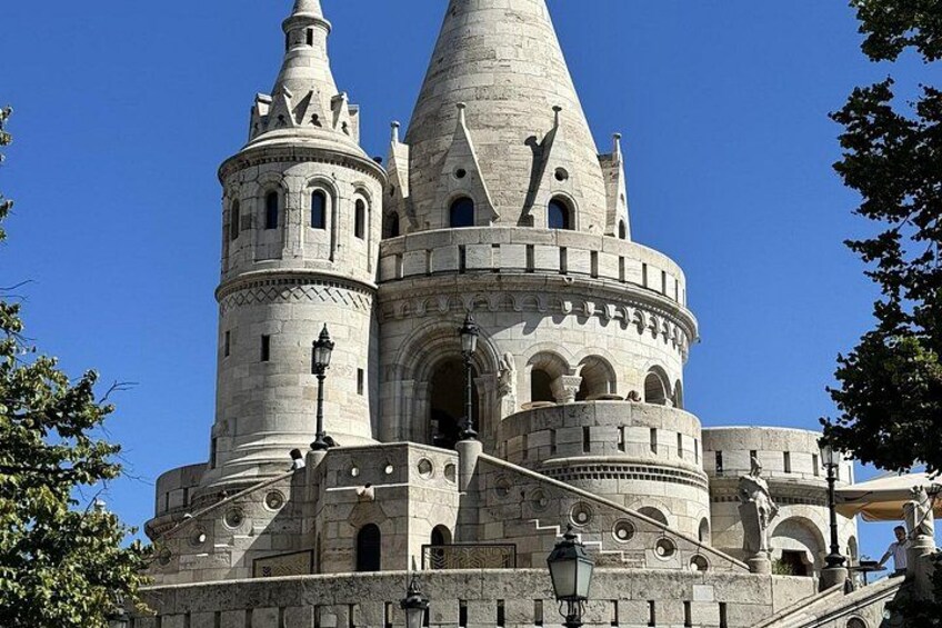Buda Castle: History Walking Tour with Royal Cake Tasting 2