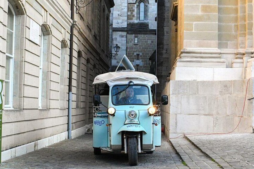 Private Guided Geneva 1 Hour 15 min TukTuk City Tour 2